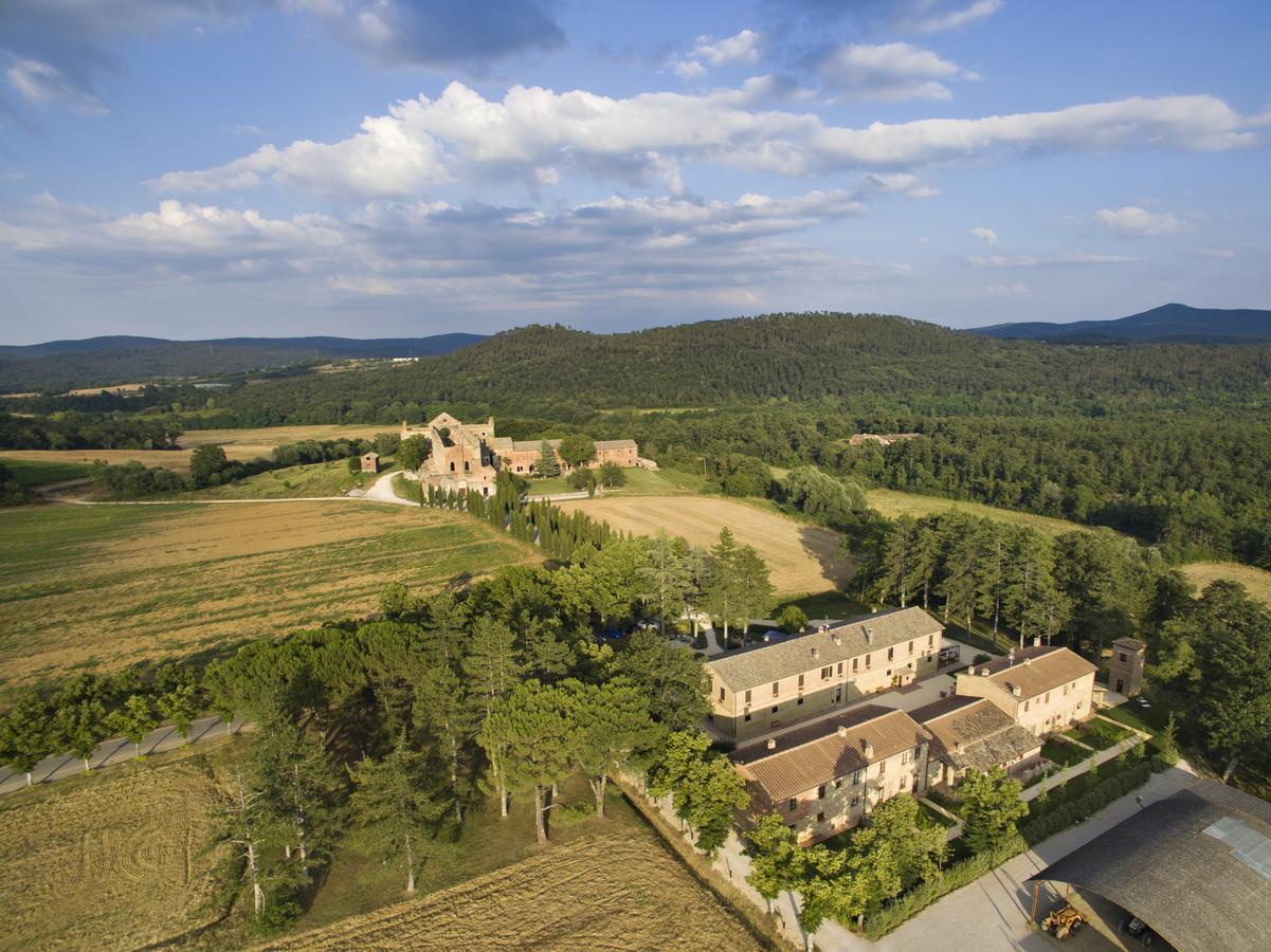 Casale San Galgano Aparthotel Chiusdino Exterior photo