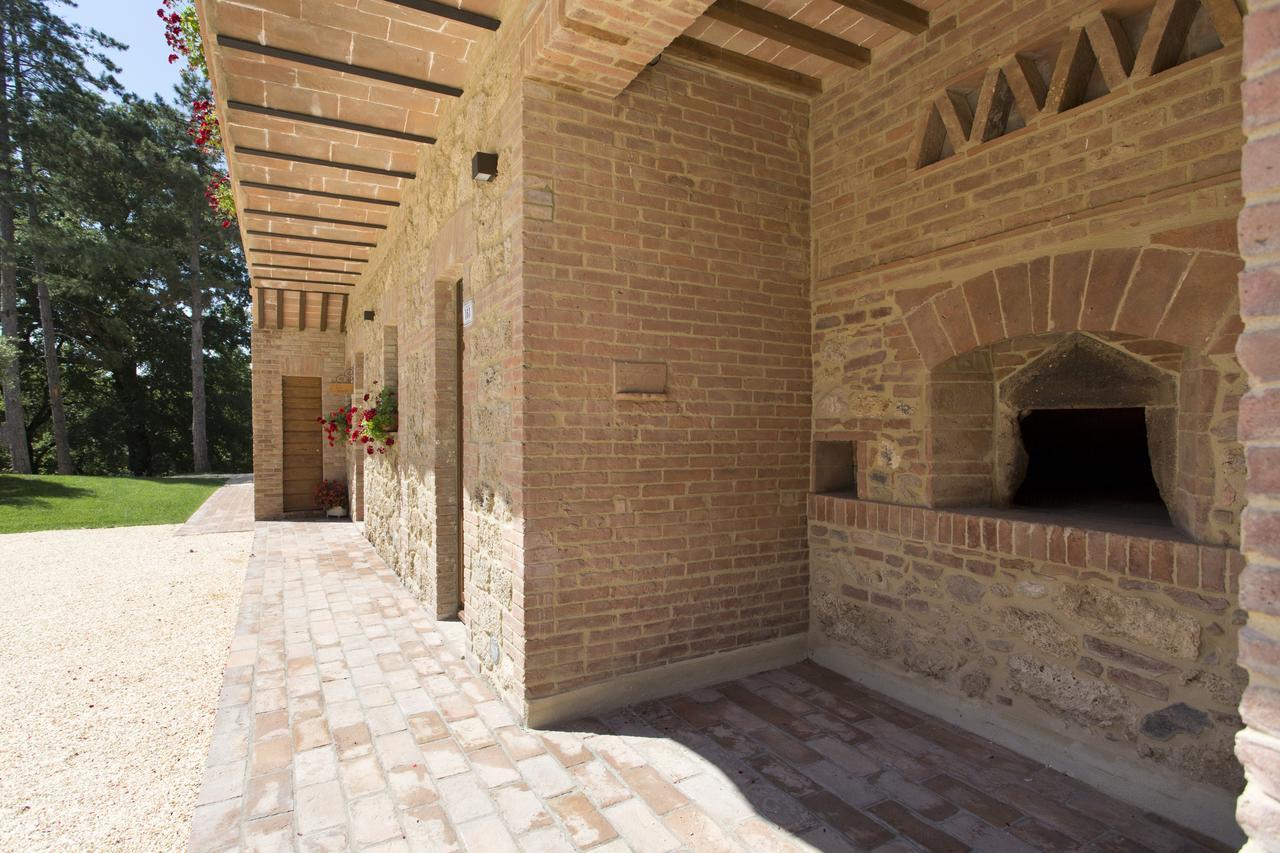 Casale San Galgano Aparthotel Chiusdino Exterior photo